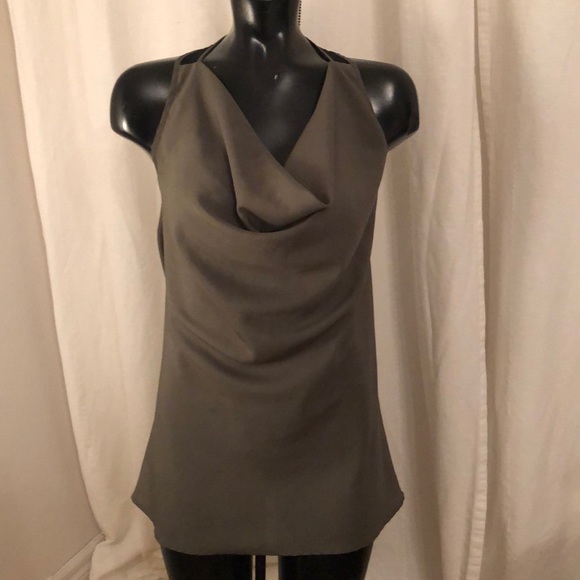 Green top - Picture 1 of 4